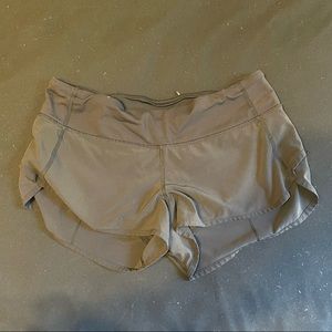 Black lululemon speed up short